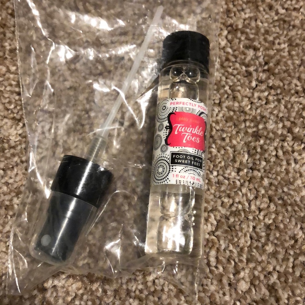 Perfectly Posh Twinkle Toes 1oz spray NIP